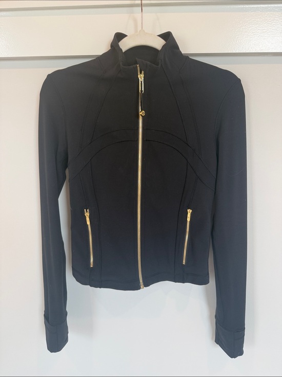 lululemon athletica Jackets & Blazers - Lululemon Define Cropped size 6 Black with Gold Hardware
